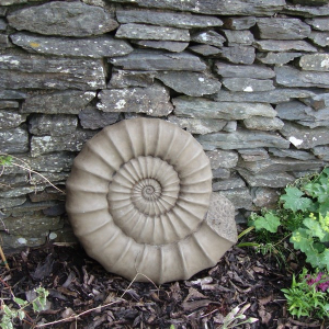 spiral-in-sectret-garden